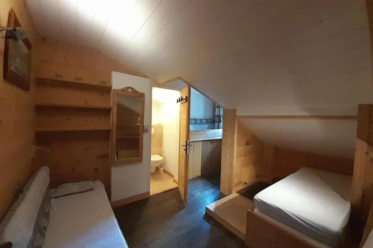 Apartment In The Center Of The Village 拉克吕萨 0*,  法国